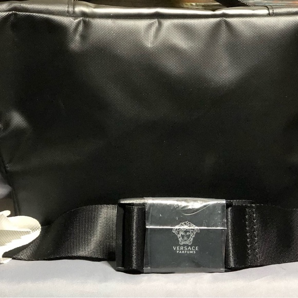 VERSACE Medusa Parfums Belt Bag/Fanny Pack/Travel Pouch/Crossbody, EUC - Picture 4 of 5